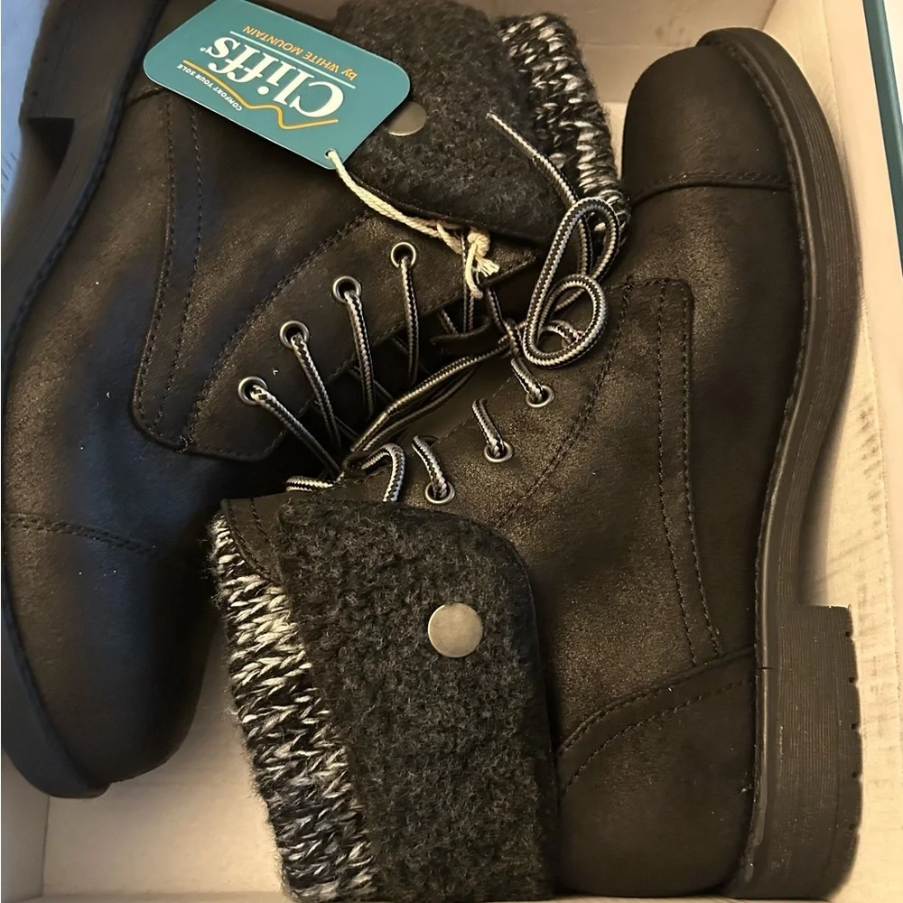 Cliff By White Mountain Woman’s Tie Up Boots Size 7.5 NIB